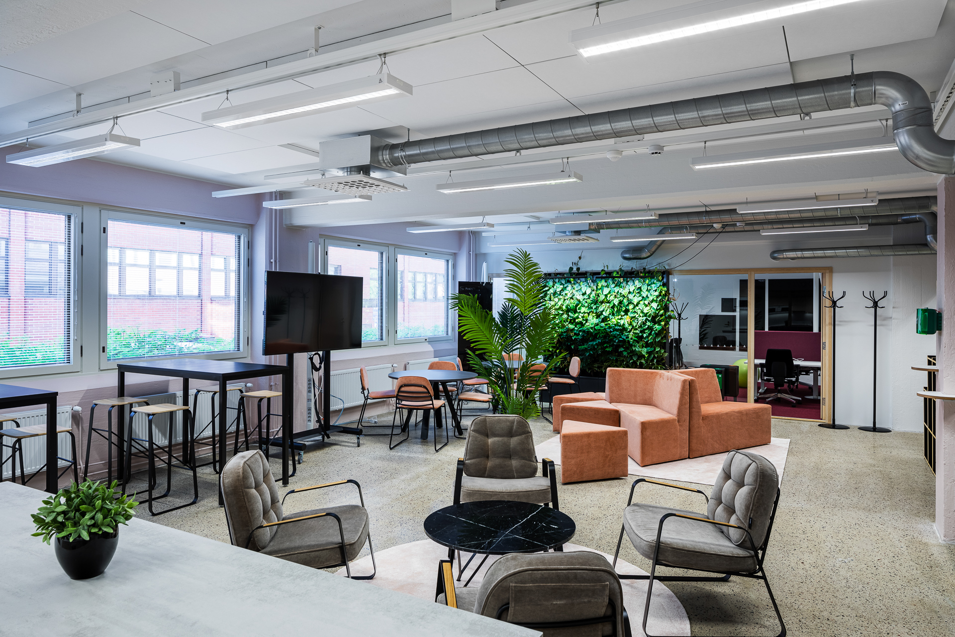 Entrepreneurship coworking-hubi